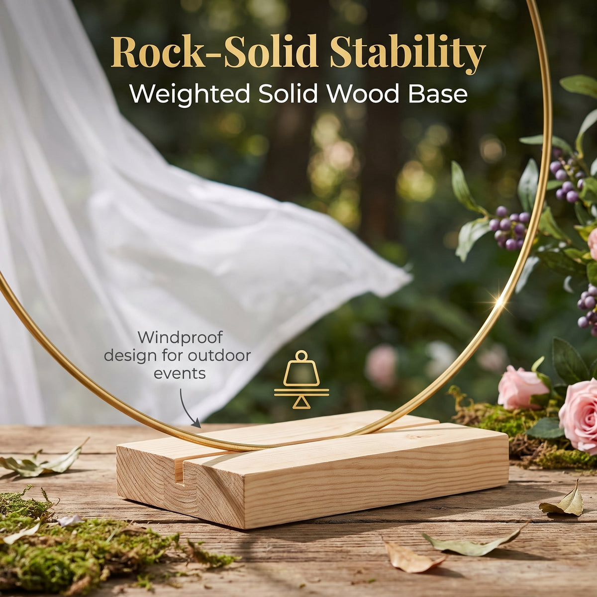 Gouden decoratiehoepel met houten standaard – productafbeelding