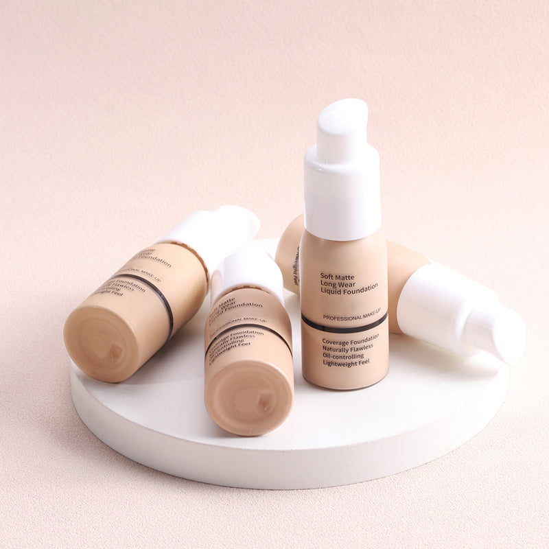 Vloeibare foundation met matte finish – productafbeelding