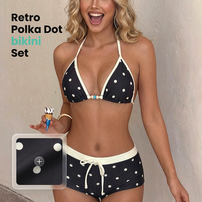Bikiniset met haltertop en stippenprint en een boyshort
