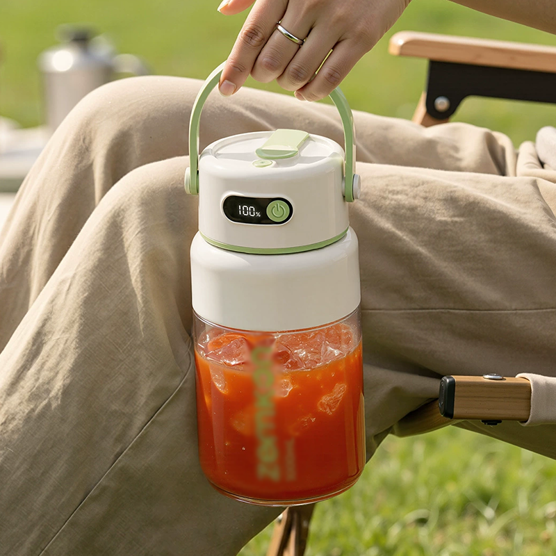 Draagbare blender met digitaal display – productafbeelding
