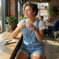Zomerse, ruimvallende denim-overallshorts voor dames