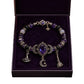 🔮 Paarse Halloween-armband met heksenbedeltjes