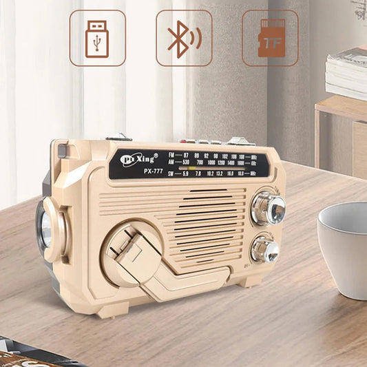 Draagbare radio met handzwengel en zaklamp – productafbeelding