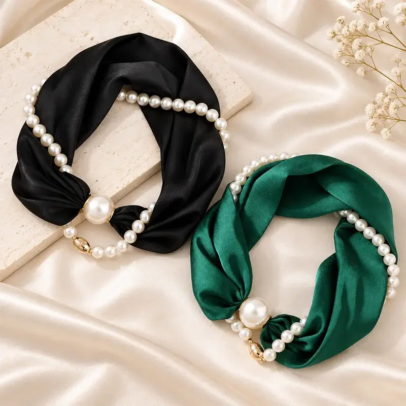 Sjaal-Halsketting met Pareldetails – productafbeelding